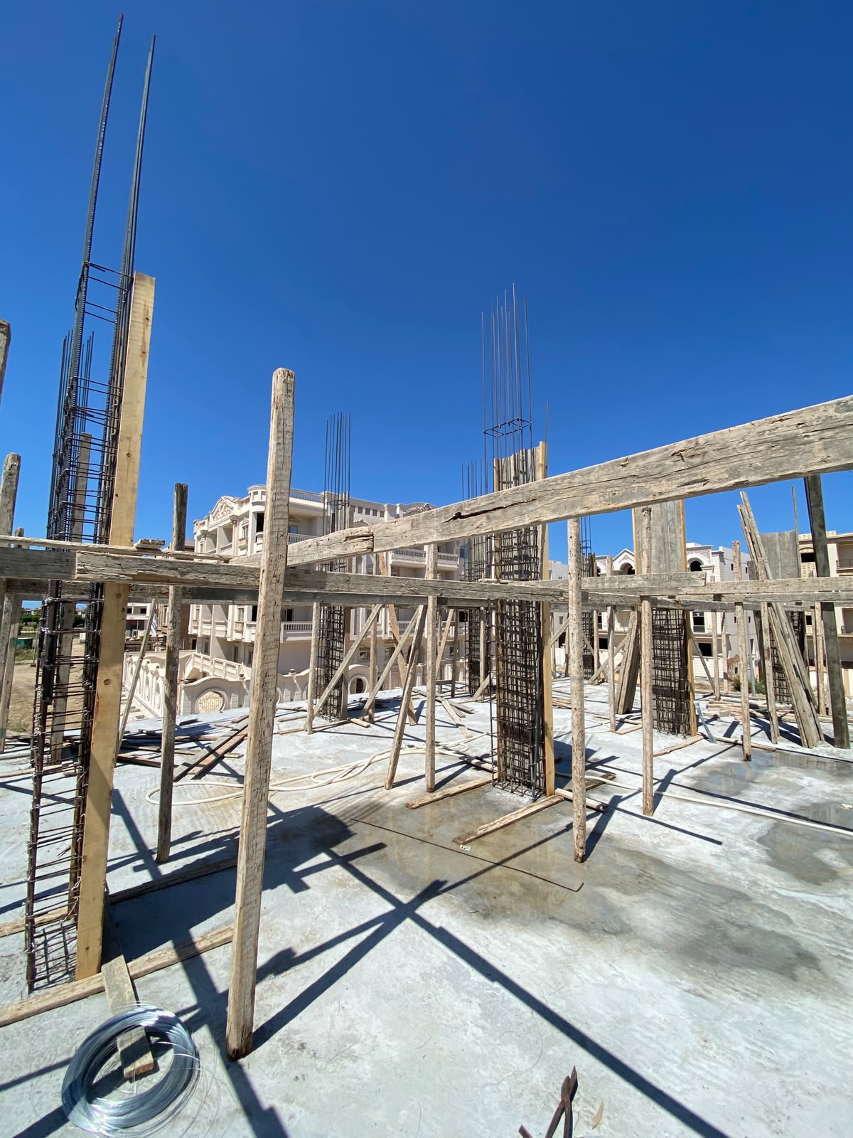 اعمال حدادة اعمدة الدور الاول علوى 