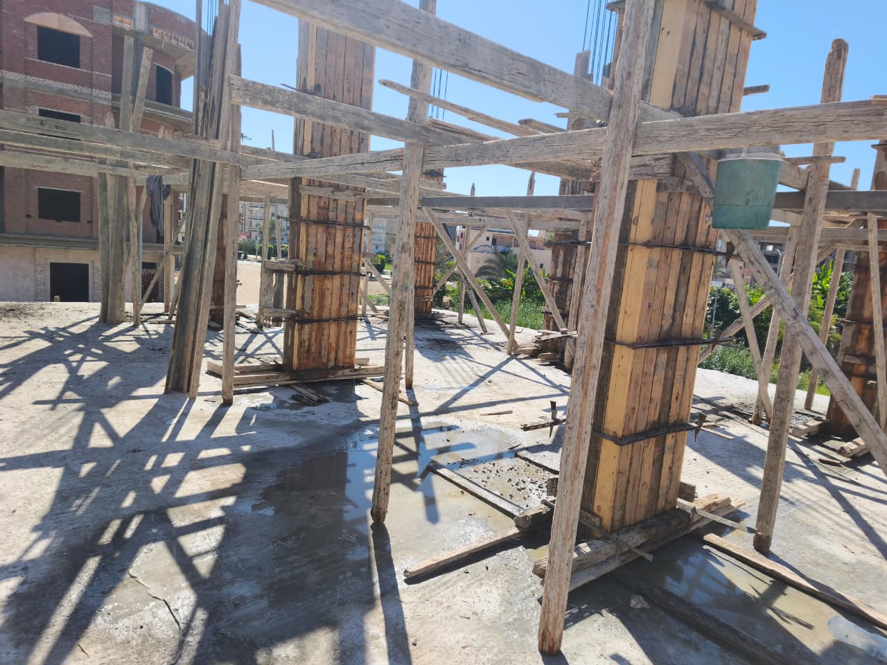صب اعمدة الدور الاول علوى 
